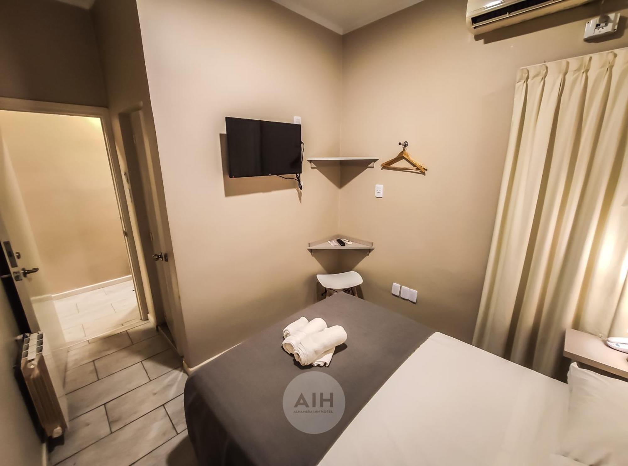 Hotel Alhambra ซานฮวน ภายนอก รูปภาพ